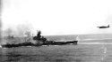 El USS South Dakota atacado por un avión japonés en la batalla de Santa Cruz