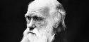 El naturalista británico Charles Robert Darwin, fotografiado por Julia Margaret Cameron