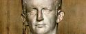 El emperador romano Tiberio Claudio César Augusto GermánicoEstatua de mármol del emperador romano Tiberio Claudio César Augusto Germánico, de autor anónimo (Museo del Louvre, París)