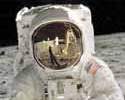 El astronauta estadounidense Edwin Aldrin en uno de sus paseos lunares