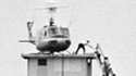 Un helicóptero en Saigón ocupado en tareas de evacuación ante la inminente caída de la ciudad
