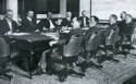 Las delegaciones rusa y japonesa durante la negociación del Tratado de Portsmouth